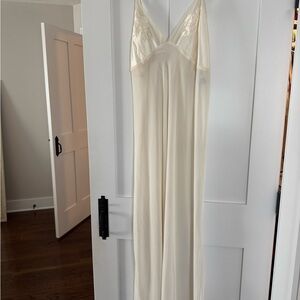 Elegant Cream Nightgown